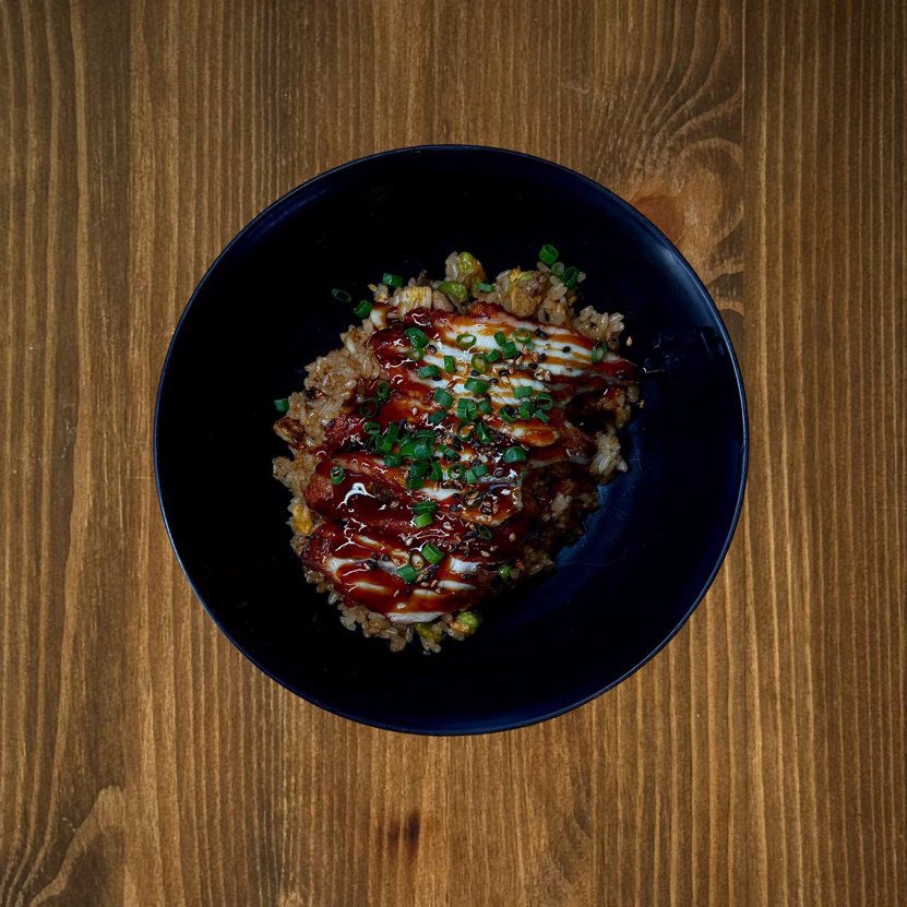 Фото Жареный рис с угрем и трюфельным маслом