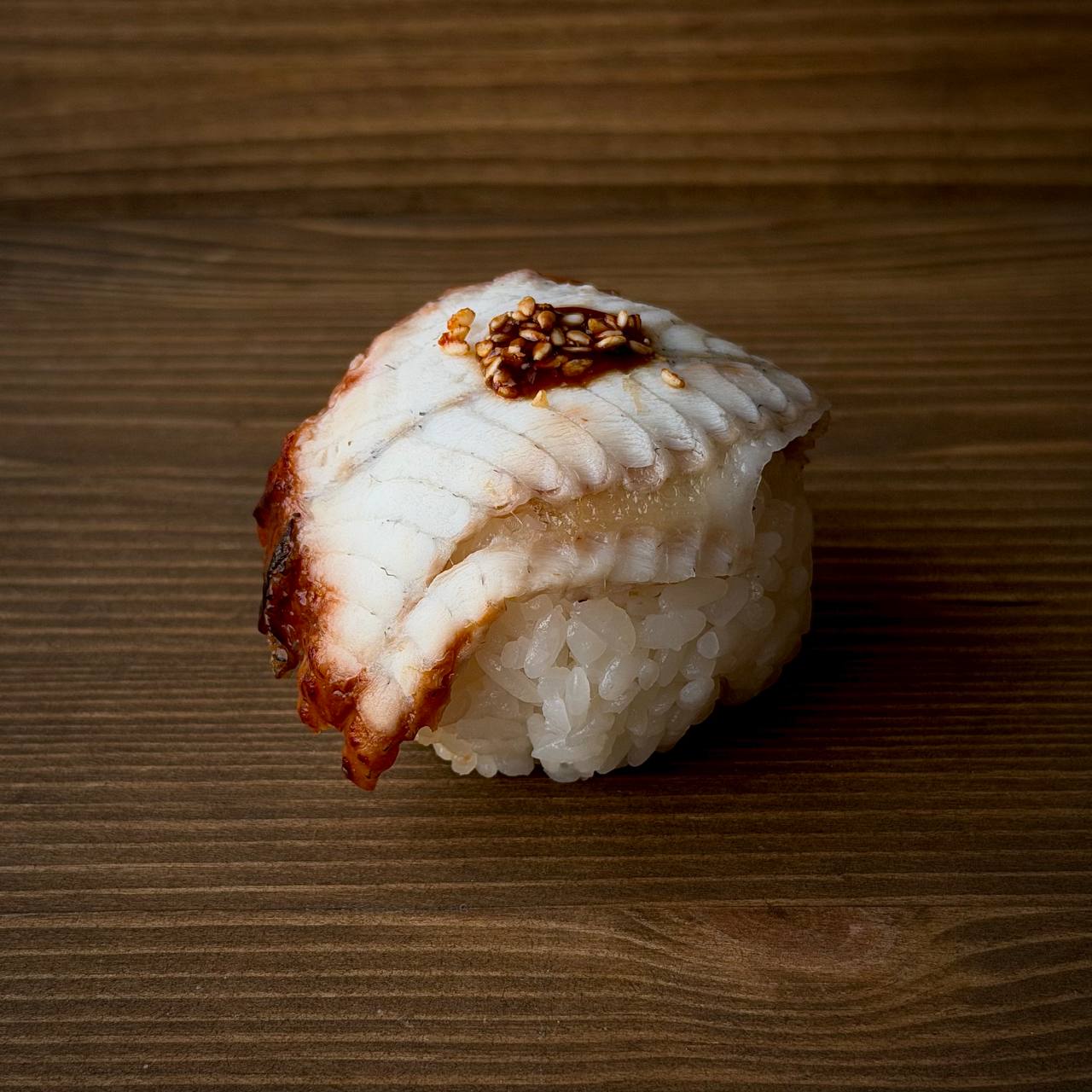 Фото Суши-болл с угрём